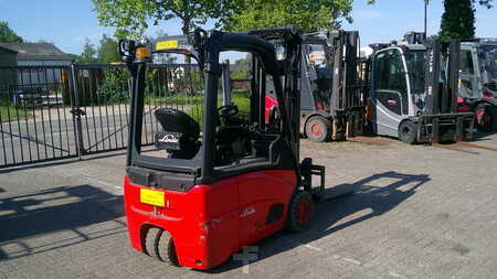 Electric - 3 wheels 2012  Linde E16C-01 971 HOURS (2)