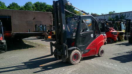 Carretilla elevadora GLP 2018  Linde H35T-02 CABIN (1)