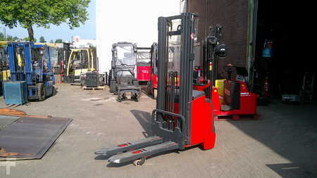 Stoccatori 2008  Linde L14i (1)