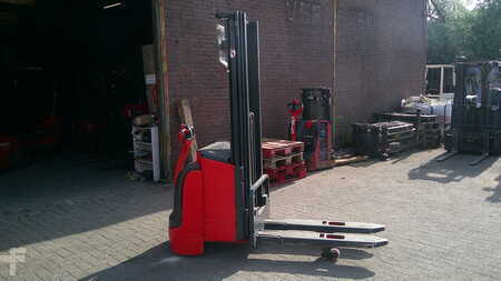 Stoccatori 2008  Linde L14i (2)