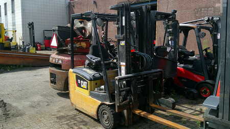 Elektro tříkolové VZV 2016  CAT Lift Trucks EP15PNT (1)
