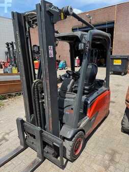 Elektro tříkolové VZV 2015  Linde E16L-02 3287 HOURS (1)