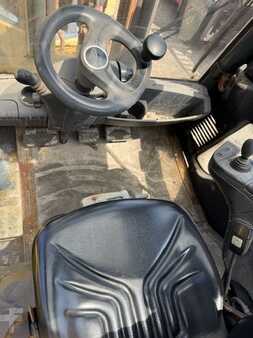 LPG heftrucks 2014  Linde H25T-02 (4)