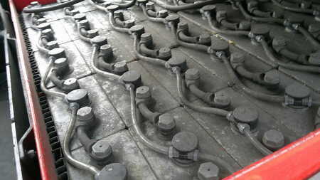 Carrelli elettrici 4 ruote 2013  Linde E25-01 (3)