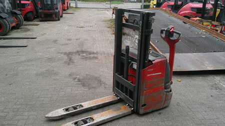 Ruční vysokozdvižný vozík 2019  Linde L12i (1)