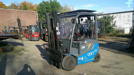 Outro 2017  Toyota 8FBMKT25 (1)