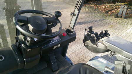 Outro 2017  Toyota 8FBMKT25 (3)