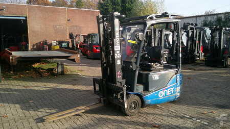 Elektromos 3 kerekű 2017  Toyota 8FBET16 (1)