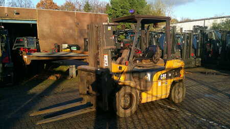 Dieselový VZV 2013  CAT Lift Trucks DP30NT CABIN 1661 HOURS (1)