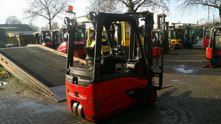 Sähkö - 3 pyör 2017  Linde E16-02 ION (2)