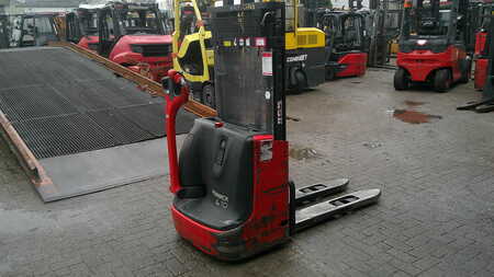 Ruční vysokozdvižný vozík 2017  Linde L10 (1)