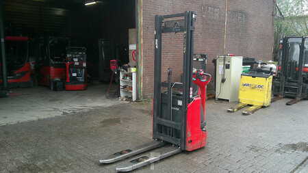 Ruční vysokozdvižný vozík 2021  Linde L10 (2)