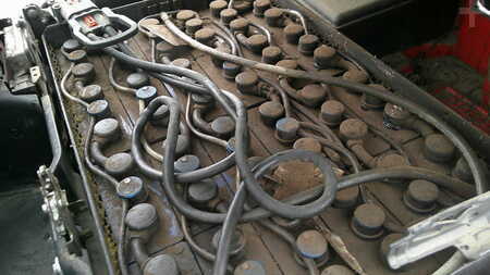 Sähkö - 3 pyör 2019  Linde E16C-02 (4)