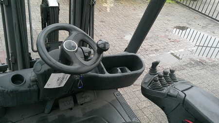 LPG VZV 2018  Linde H18T-01 (4)