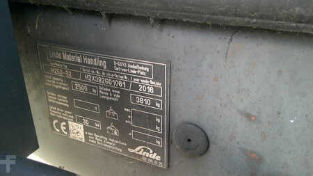 Dieselový VZV 2016  Linde H25D-02 CABIN (5)