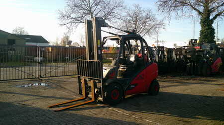 Gas gaffeltruck 2017  Linde H35T-02 (1)