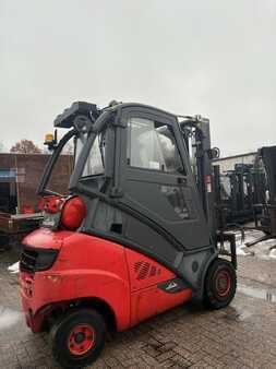 Gázüzemű targoncák 2015  Linde H35T-02 CABIN (2)