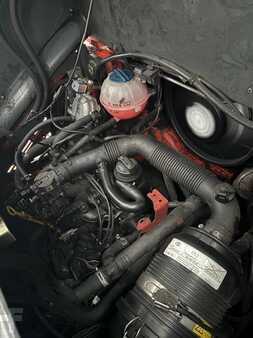 Gázüzemű targoncák 2015  Linde H35T-02 CABIN (4)