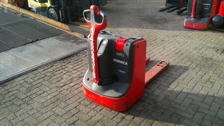 Elektrische palletwagens 2017  Linde T18 (1)