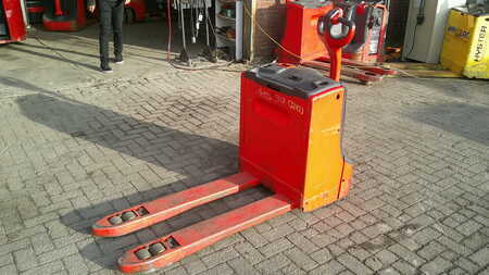 Elektrische palletwagens 2017  Linde T18 (2)