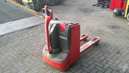 Elektrische palletwagens 2017  Linde T18 (1)