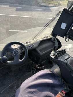 Dieselstapler 2015  Linde H70D-01 CABIN (4)