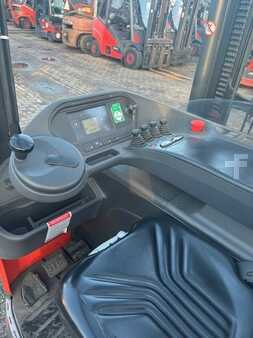 Tolóoszlopos targonca 2018  Linde R12B-01 (3)