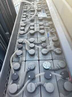 Tolóoszlopos targonca 2018  Linde R12B-01 (4)