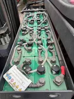 Chariots à mât rétractable 2018  Linde R14-01 (4)