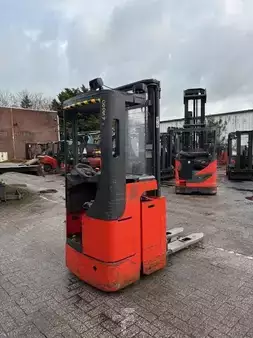 Stoccatori uomo seduto 2017  Linde L16R (1)