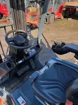 Eléctrica de 3 ruedas 2020  Toyota 8FBE15T (3)