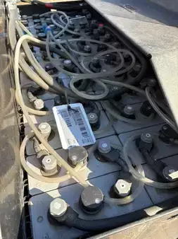 Chariots à mât rétractable 2019  BT RRE160M (4)