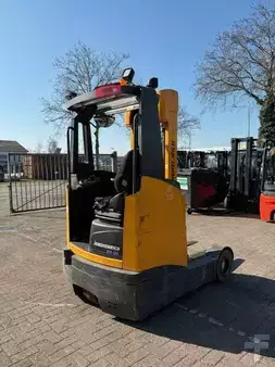 Chariots à mât rétractable 2014  Jungheinrich ETVC16-115-525-DZ (1)