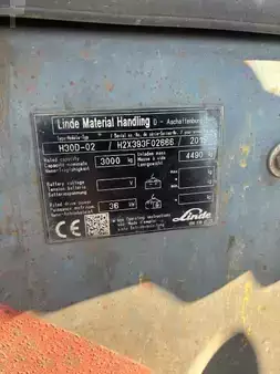 Chariots élévateurs diesel 2015  Linde H30D-02 1/2 CABIN (5)