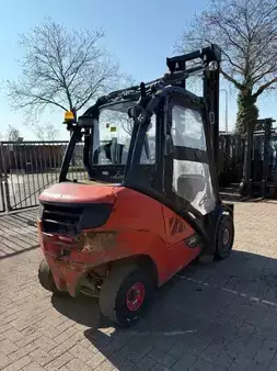 Chariots élévateurs diesel 2018  Linde H30D-02 (2)