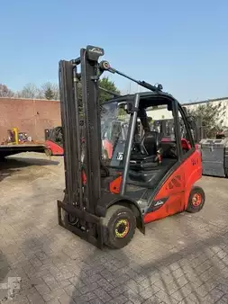 Gas gaffeltruck 2018  Linde H25T-02 1/2 CABIN (1)