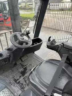 Chariots élévateurs GPL 2019  Linde H18T-01 1/2 CABIN (3)