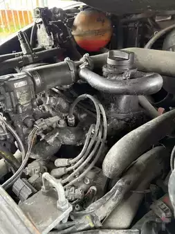 Chariots élévateurs GPL 2019  Linde H18T-01 1/2 CABIN (4)