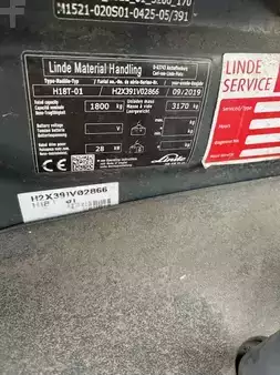 Chariots élévateurs GPL 2019  Linde H18T-01 1/2 CABIN (5)