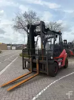 Gázüzemű targoncák 2013  Linde H60T-02 CABIN (1)