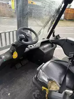 Gázüzemű targoncák 2013  Linde H60T-02 CABIN (3)