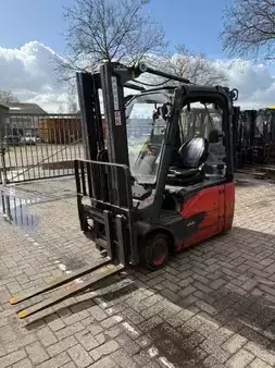 Elektro tříkolové VZV 2016  Linde E16-02 1/2 CABIN (1)