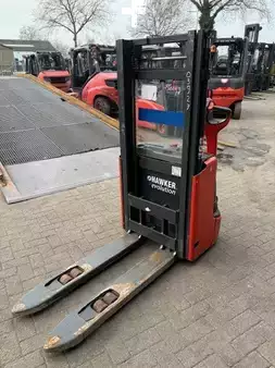 Ruční vysokozdvižný vozík 2015  Linde L10B (2)