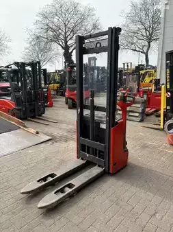 Apilador eléctrico 2020  Linde L12 (2)