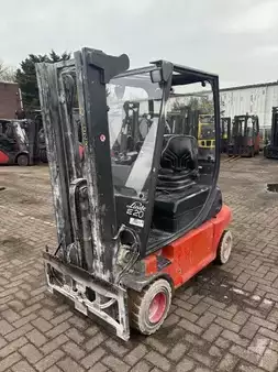 Electric - 4 wheels 2008  Linde E20P (1)