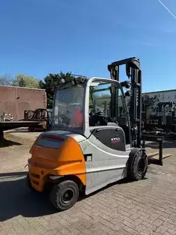 Eléctrica de 4 ruedas 2014  Still RX60-50/600 (2)