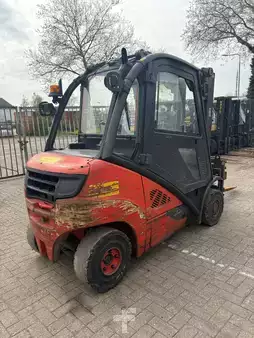 Wózki widłowe diesel 2016  Linde H25D-02 CABIN (2)