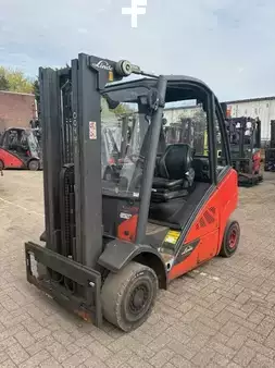 Wózki widłowe diesel 2018  Linde H25D-02 half CABIN (1)