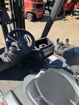 Eléctrica de 3 ruedas 2016  Linde E14-02 (3)