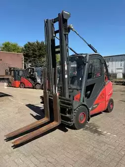 LPG heftrucks 2015  Linde H35T-02 CABIN (1)